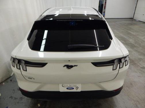 2022 Ford Mustang Mach-E Select