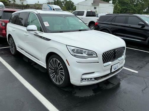 PRISTINE WHITE MET TRI-COAT 2020 Lincoln Aviator Black Label AWD