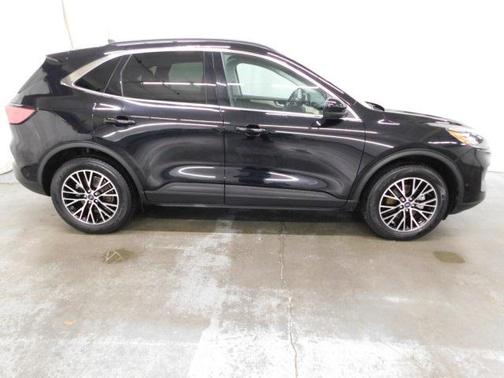 2021 Ford Escape Titanium