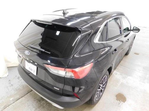 2021 Ford Escape Titanium