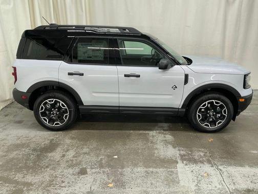 SPACE WHITE METALLIC 2026 Ford Bronco Sport Outer Banks