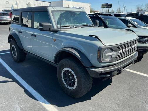 CACTUS GRAY 2021 Ford Bronco Badlands