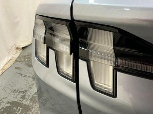 2022 Ford Mustang Mach-E Select