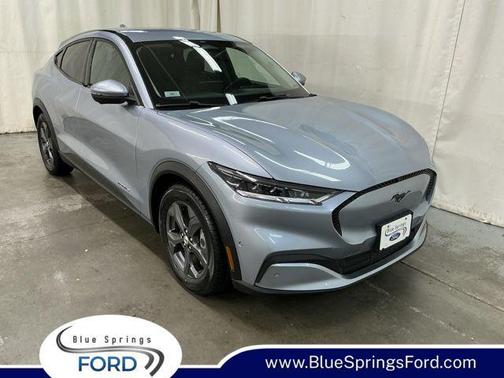 2022 Ford Mustang Mach-E Select
