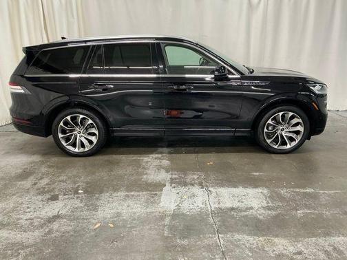 INFINITE BLACK MET CC 2023 Lincoln Aviator Grand Touring AWD