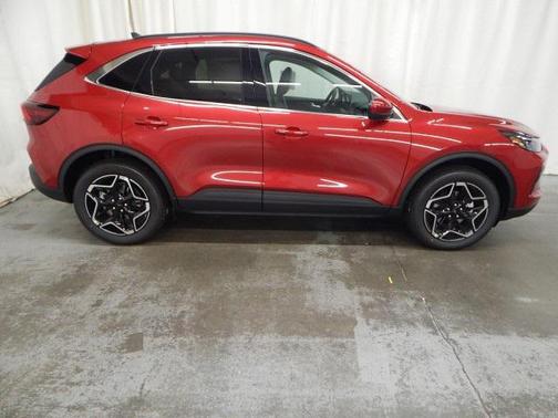 2026 Ford Escape Platinum