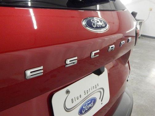 RAPID RED MET TINTED CC 2025 Ford Escape PHEV SE