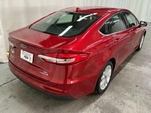 2020 Ford Fusion Hybrid SE