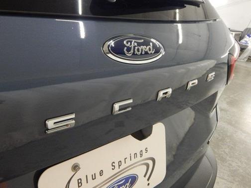 2026 Ford Escape Platinum