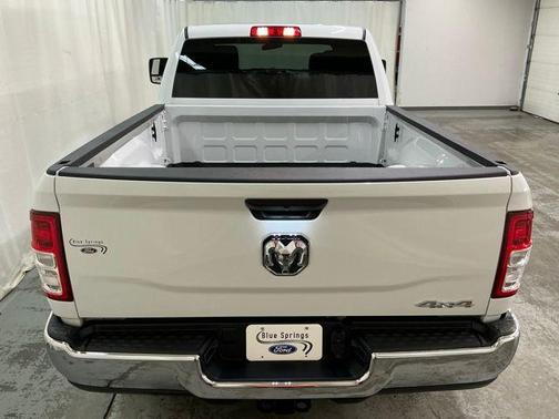 Bright White Clearcoat 2024 RAM 2500 Tradesman Crew Cab 4x4 6'4' Box