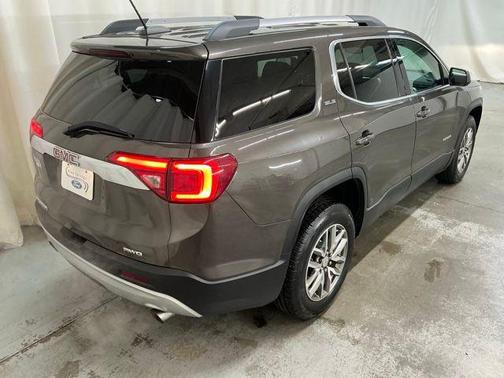 2019 GMC Acadia SLE-2