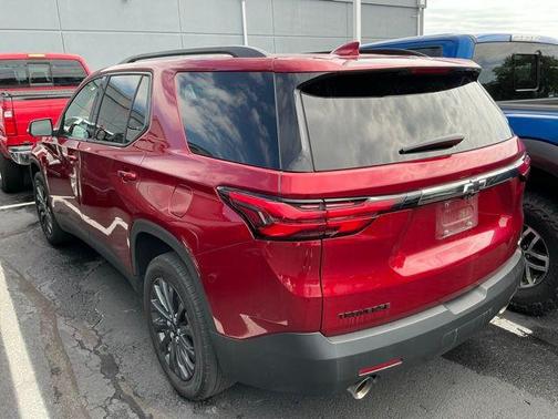 Radiant Red Tintcoat 2023 Chevrolet Traverse RS