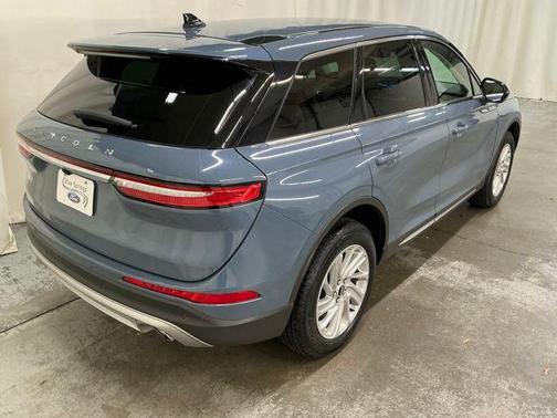 Whisper Blue Metallic Clearcoat 2023 Lincoln Corsair Standard