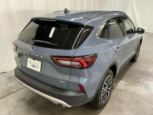2024 Ford Escape PHEV SE