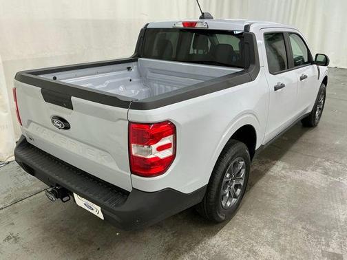 Space White Metallic 2026 Ford Maverick XLT