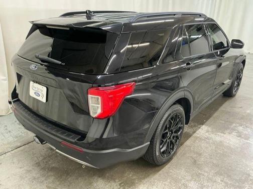 AGATE BLACK METALLIC 2020 Ford Explorer XLT