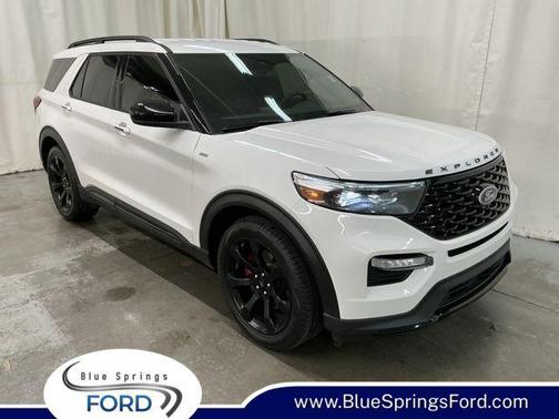 2024 Ford Explorer ST-Line