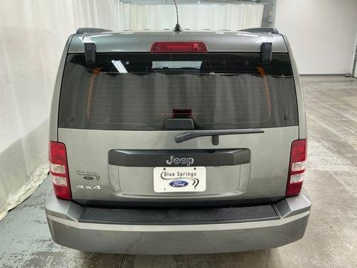 Mineral Gray Metallic Clearcoat 2012 Jeep Liberty Sport
