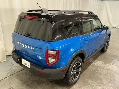 VELOCITY BLUE METALLIC 2025 Ford Bronco Sport Outer Banks