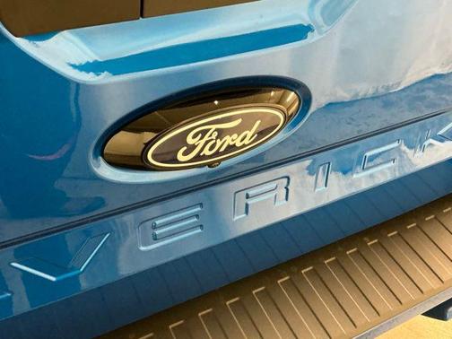 2026 Ford Maverick Lobo Standard