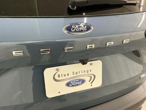 2026 Ford Escape ST-Line Select