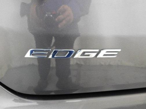 2019 Ford Edge SE