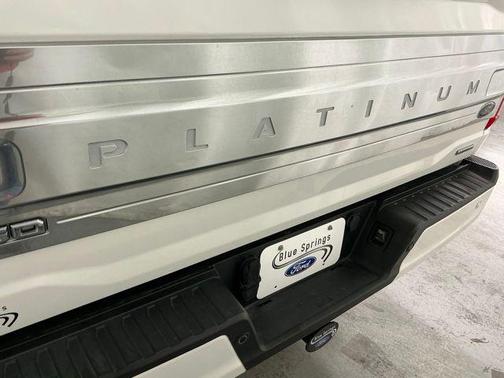 Star White Metallic Tri-Coat 2023 Ford F-150 Platinum