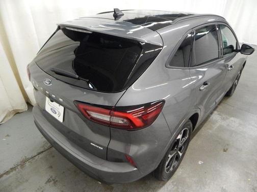2025 Ford Escape ST-Line Elite