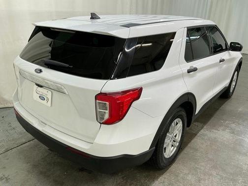 2022 Ford Explorer Base