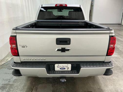 2018 Chevrolet Silverado 1500 Custom