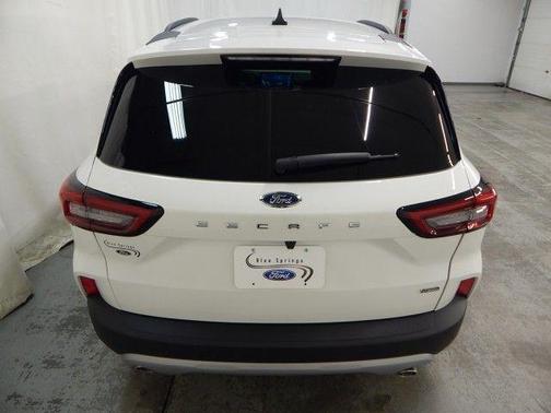 2025 Ford Escape PHEV SE