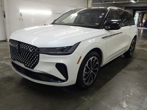 2024 Lincoln Nautilus Reserve