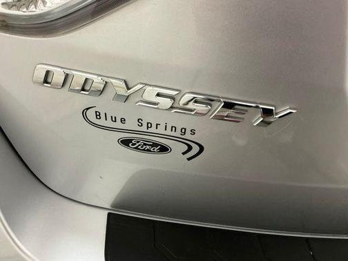 Alabaster Silver Metallic 2014 Honda Odyssey Touring