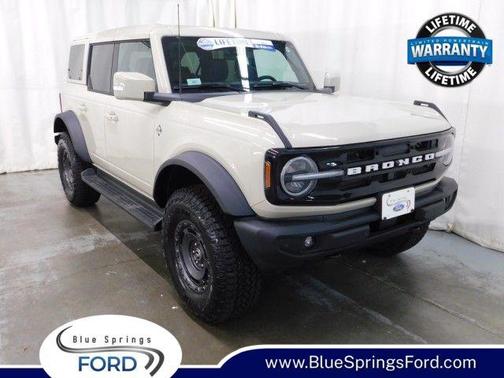 2025 Ford Bronco Outer Banks