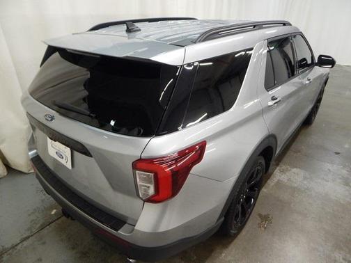 2024 Ford Explorer ST-Line