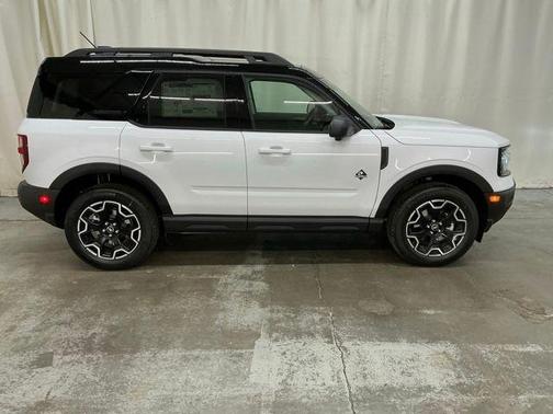 OXFORD WHITE 2025 Ford Bronco Sport Outer Banks