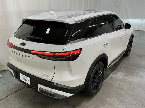 2023 INFINITI QX60 SENSORY