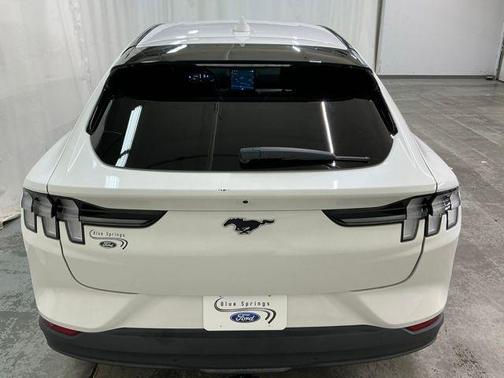 2022 Ford Mustang Mach-E Select