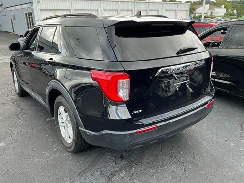 Agate Black Metallic 2023 Ford Explorer XLT