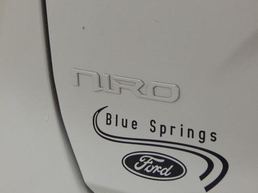 2025 Kia Niro EX