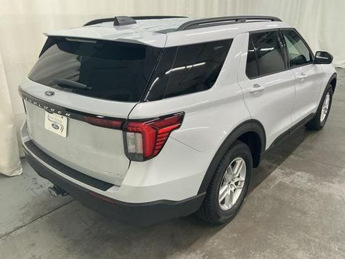 2026 Ford Explorer Active (200A)