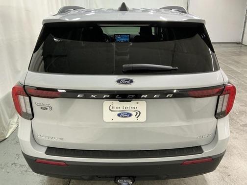 2026 Ford Explorer Active (200A)