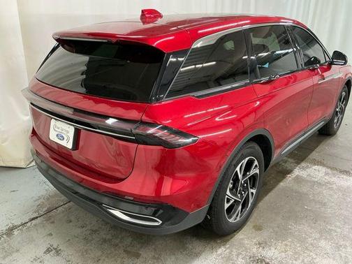 RED CARPET MET CC 2024 Lincoln Nautilus Premiere