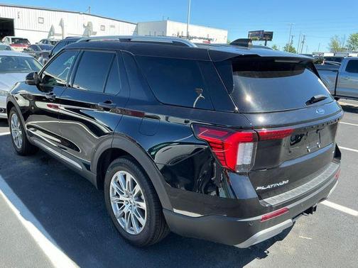 AGATE BLACK METALLIC 2025 Ford Explorer Platinum