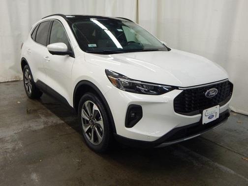 2025 Ford Escape Platinum