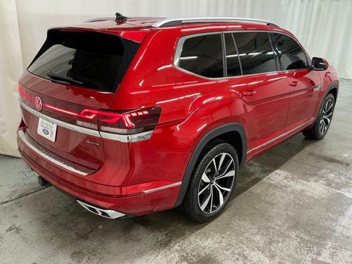 2025 Volkswagen Atlas 2.0T SEL Premium R-Line 4MOTION