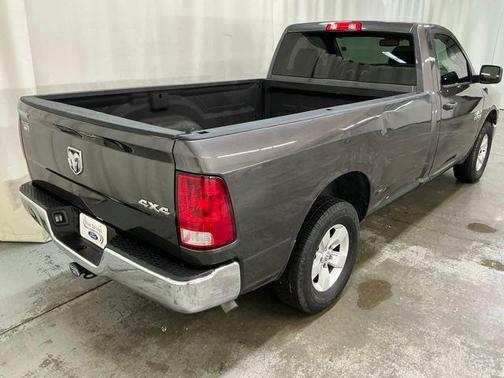 Granite Crystal Metallic Clearcoat 2019 RAM 1500 Tradesman