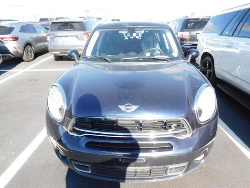 2016 MINI Countryman Cooper S