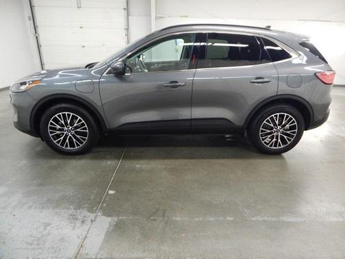 2021 Ford Escape Titanium