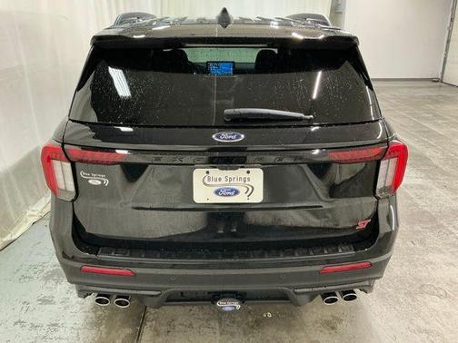 AGATE BLACK METALLIC 2026 Ford Explorer ST